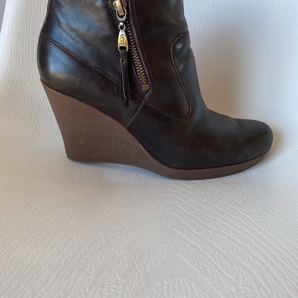 UGG Brown Meredith Boot 8 - Picture 7 of 8